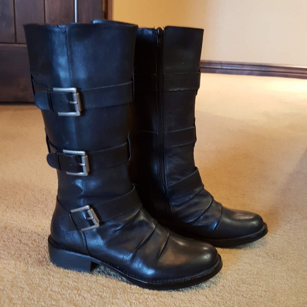 BCBG BOOTS